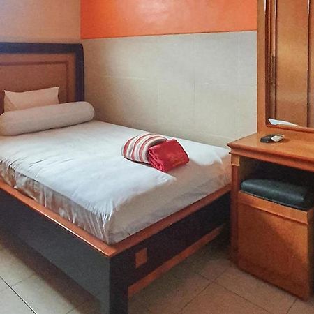 Homestay Gayatri Sawojajar Near Univ Negeri Malang Kampus 2 Mitra Reddoorz Exteriér fotografie